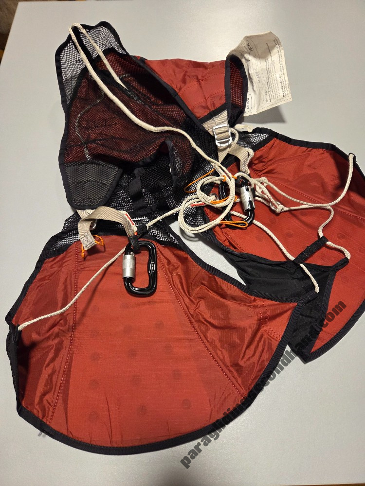 Nova Montis, L, 2021