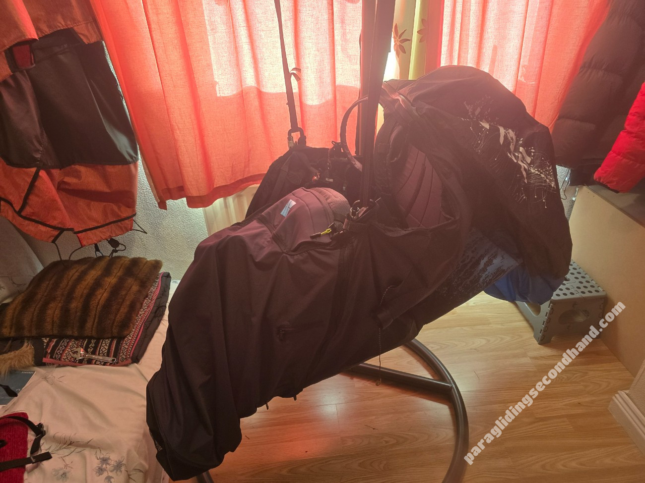 Near Birds Vibe, L, 2025