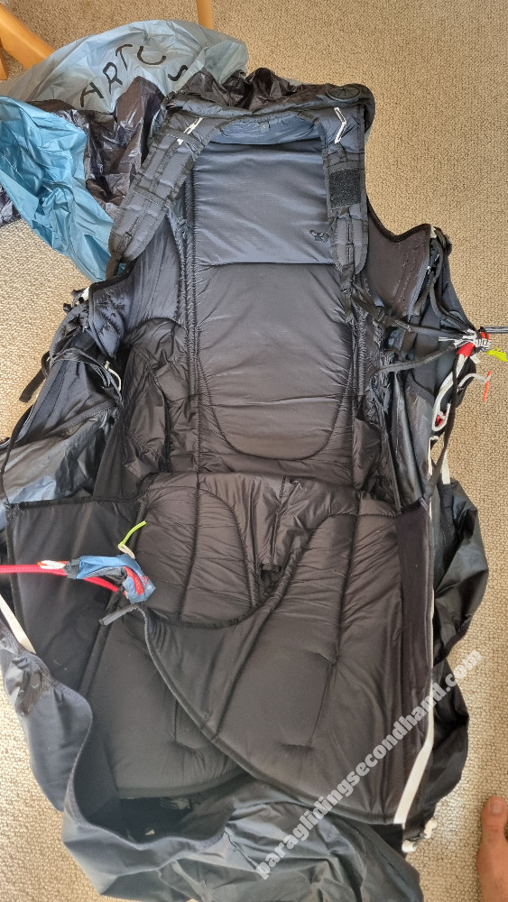 Nova Artus, L, 2025 - Immagine 2