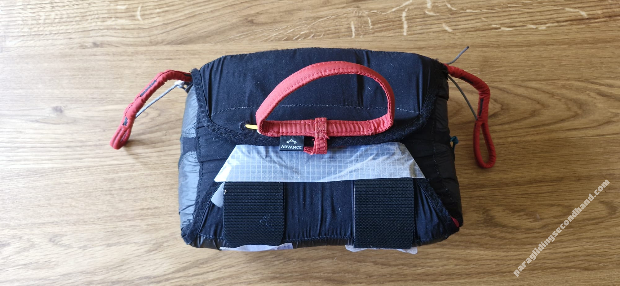 Advance Front Container + Parachute