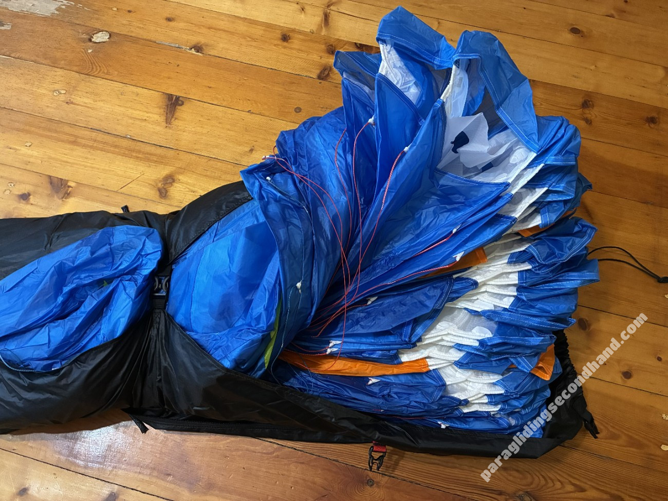New Paraglider Flow Cosmos 2 (low En B) + Harness GIN Verso 3 (reversible) + Resque GIN Yeti Cross 2 +... All M size - Image 8