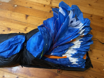 New Paraglider Flow Cosmos 2 (low En B) + Harness GIN Verso 3 (reversible) + Resque GIN Yeti Cross 2 +... All M size