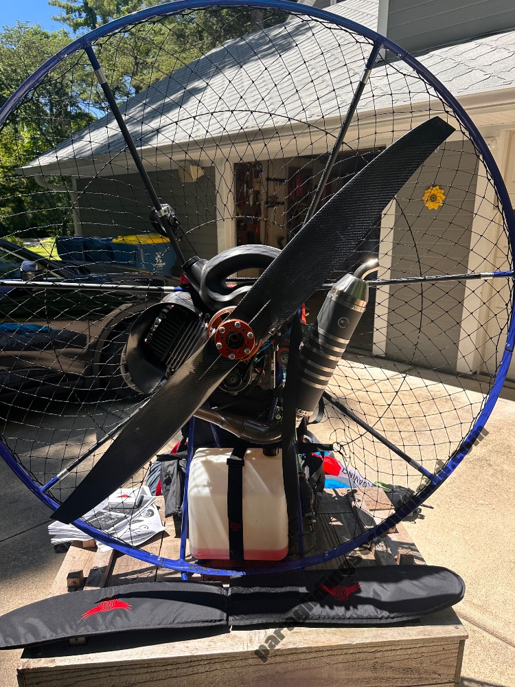 Blackhawk paramotor Black Devil 172 +DaVinci Ballad 2 + extras - Image 3