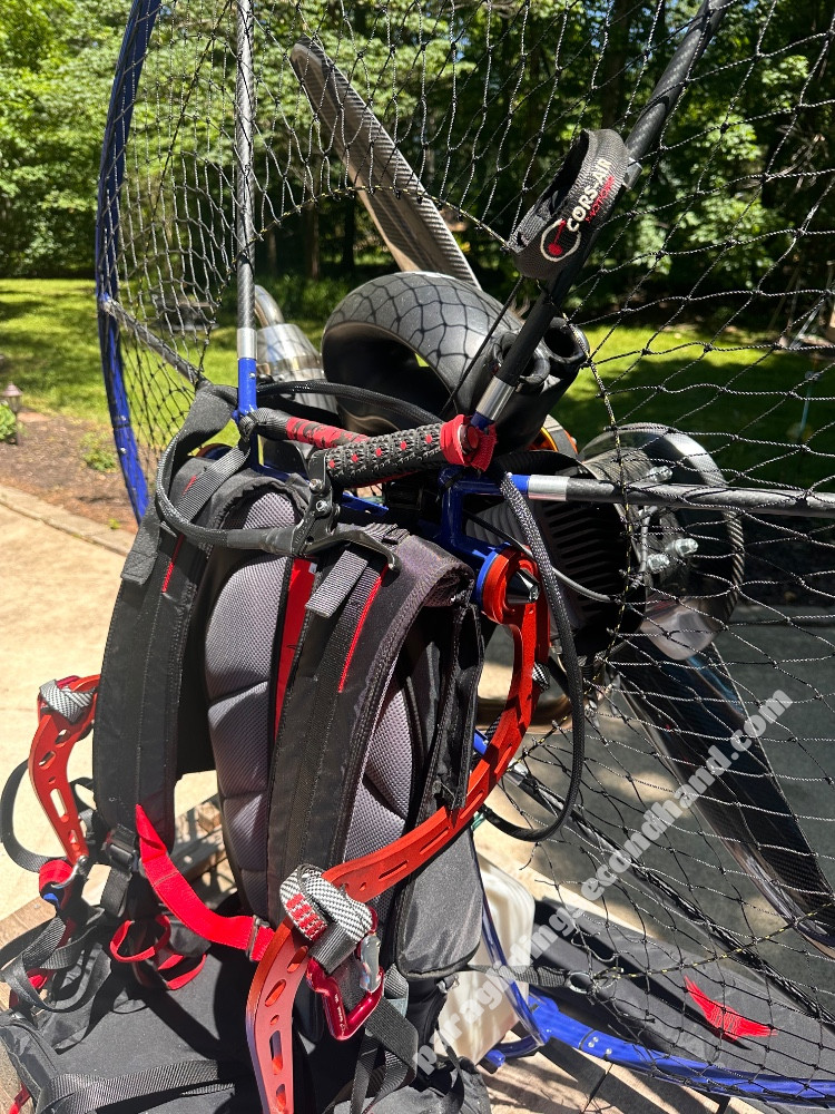 Blackhawk paramotor Black Devil 172 +DaVinci Ballad 2 + extras - Image 4
