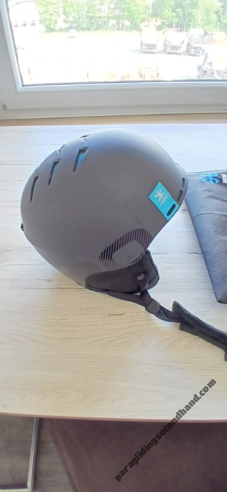 Helm Neo Hexagon M