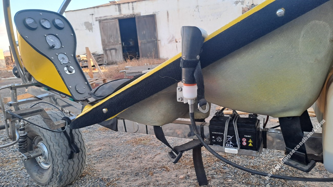 Vendo paratrike, motor rotax, paracaida, biplaza - Image 2
