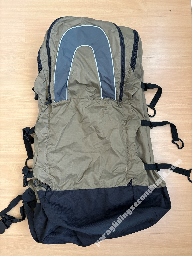 3 Paragliding Backpacks / Packsacks, 2 New + 1 Charly Easy Walk - Image 5