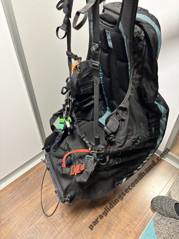 Complete Beginner-Friendly Paragliding Set – Nova Ventus Harness (M), Pentagon 100 Reserve, Helmet & Accessories - Image 6