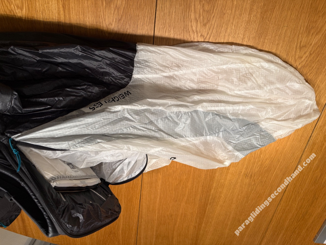 Advance Weightless, L, 2021 - Image 4
