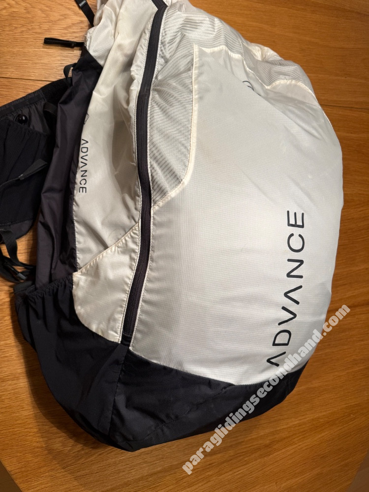 Advance Weightless, L, 2021 - Image 6