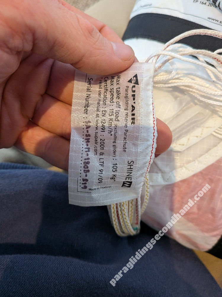 Full beginners kit -Niviuk Koyot 2, Gin Verso harness, reserve, travel bag, compression sack - Image 3