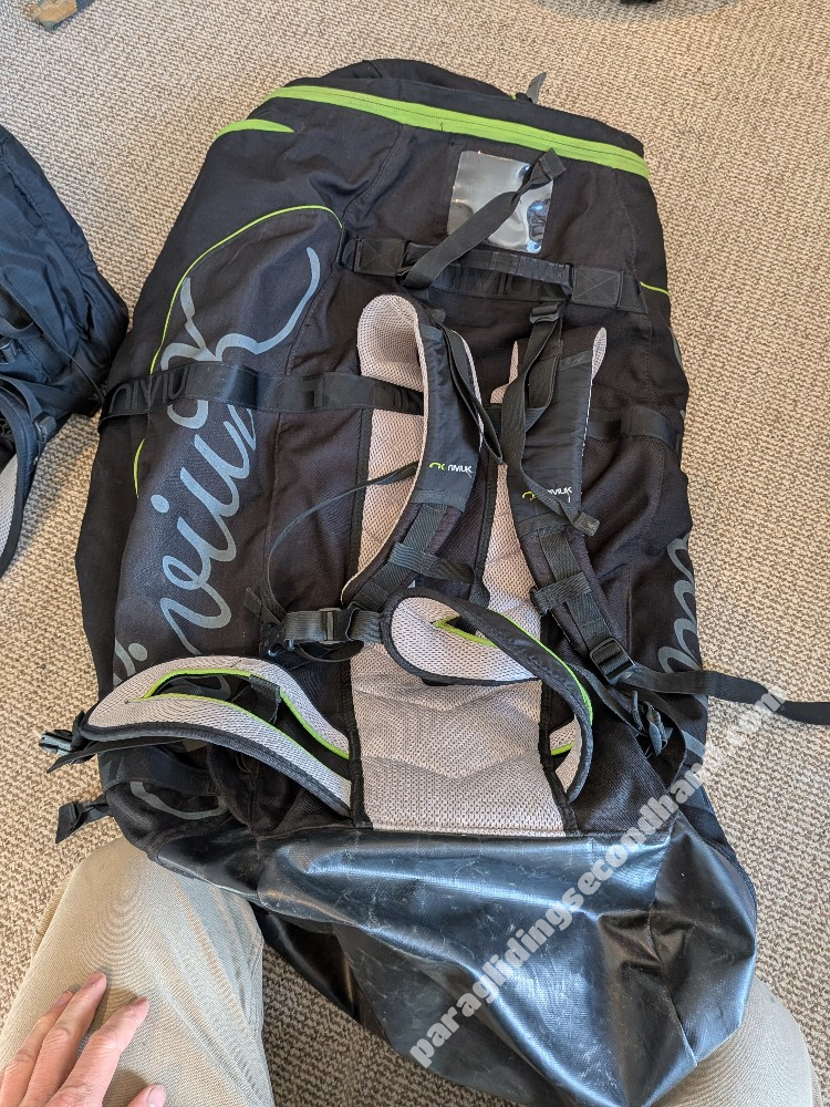 Full beginners kit -Niviuk Koyot 2, Gin Verso harness, reserve, travel bag, compression sack - Image 8