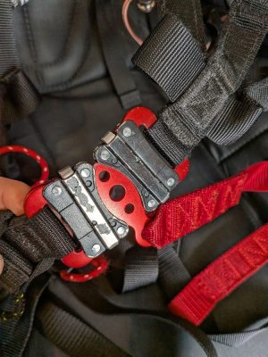 Full beginners kit -Niviuk Koyot 2, Gin Verso harness, reserve, travel bag, compression sack