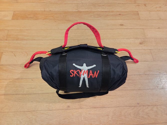 Independence Ultra Cross 100 + Skyman front container