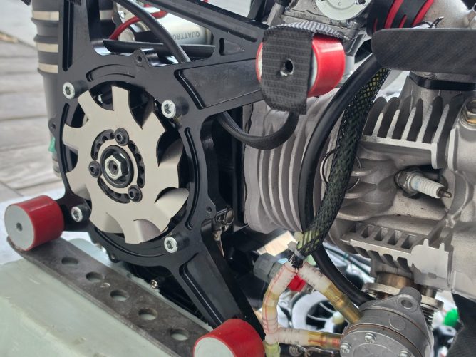 EOS Quattro dual start four stroke engine with 20 hours