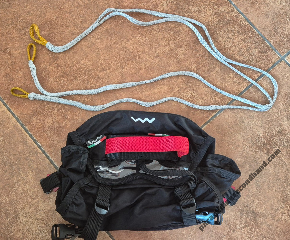 Woody Valley Front light rescue container APM11 - Image 2