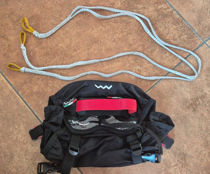 Woody Valley Front light rescue container APM11