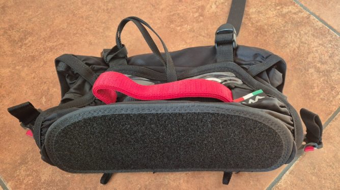 Woody Valley Front light rescue container APM11