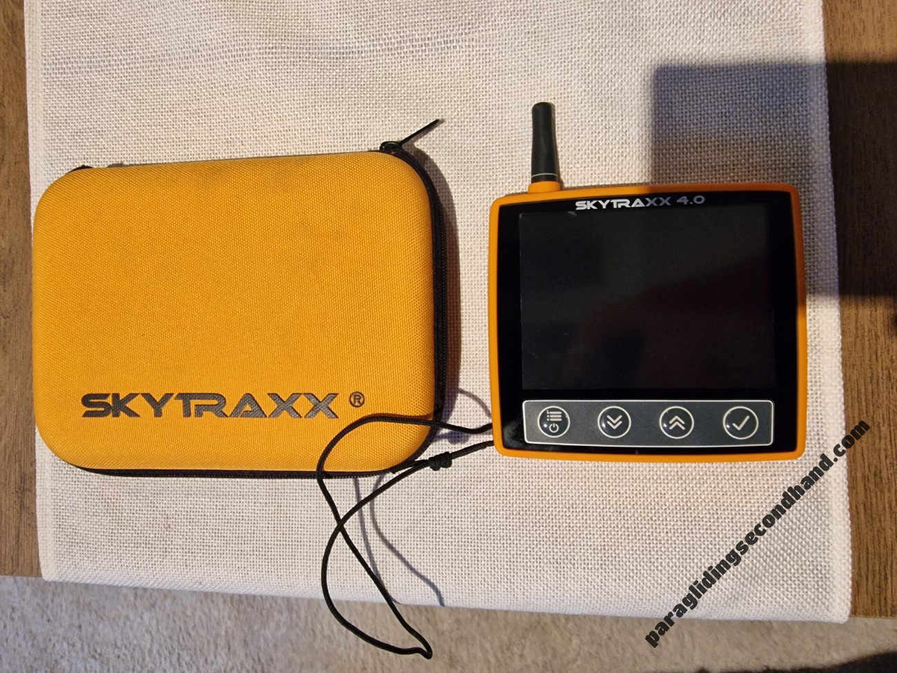 Skytraxx 4