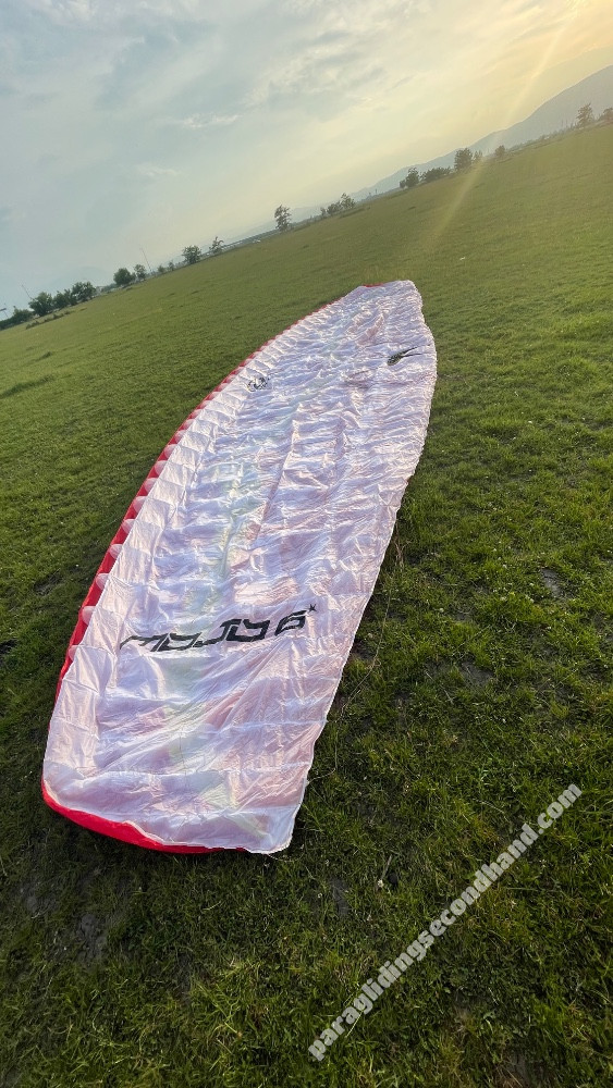 Ozone Mojo6, M, 2022, (80-100kg), 40h
