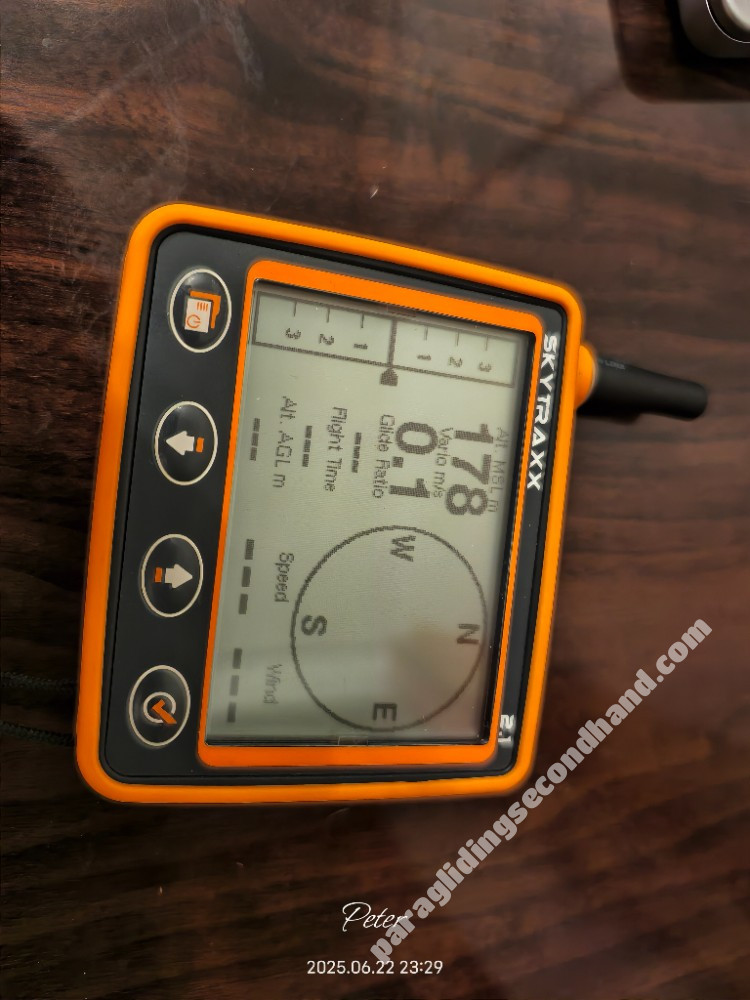 Skytraxx 2.1 in MINT condition