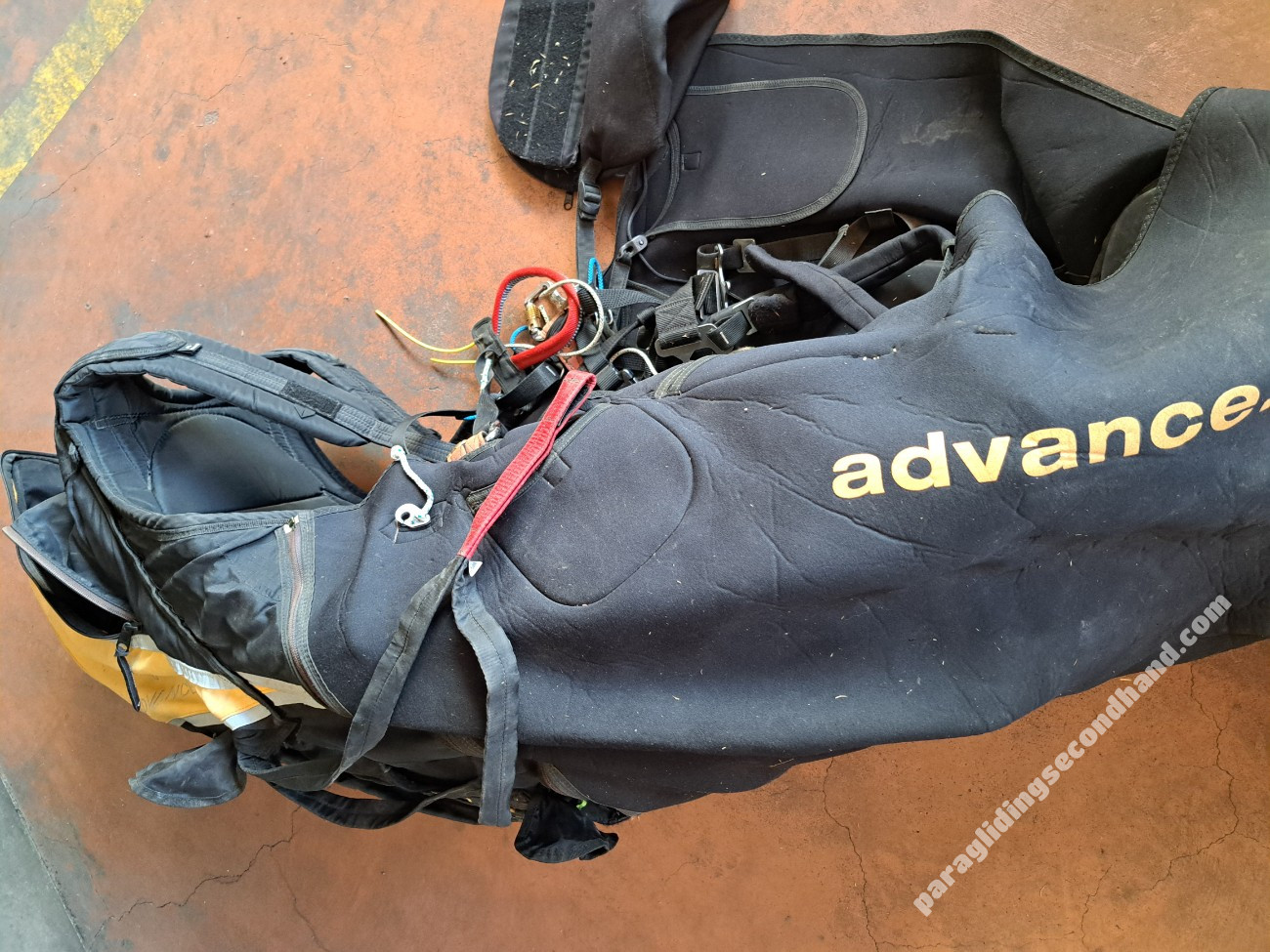 Advance Impress 2+, M, 2008