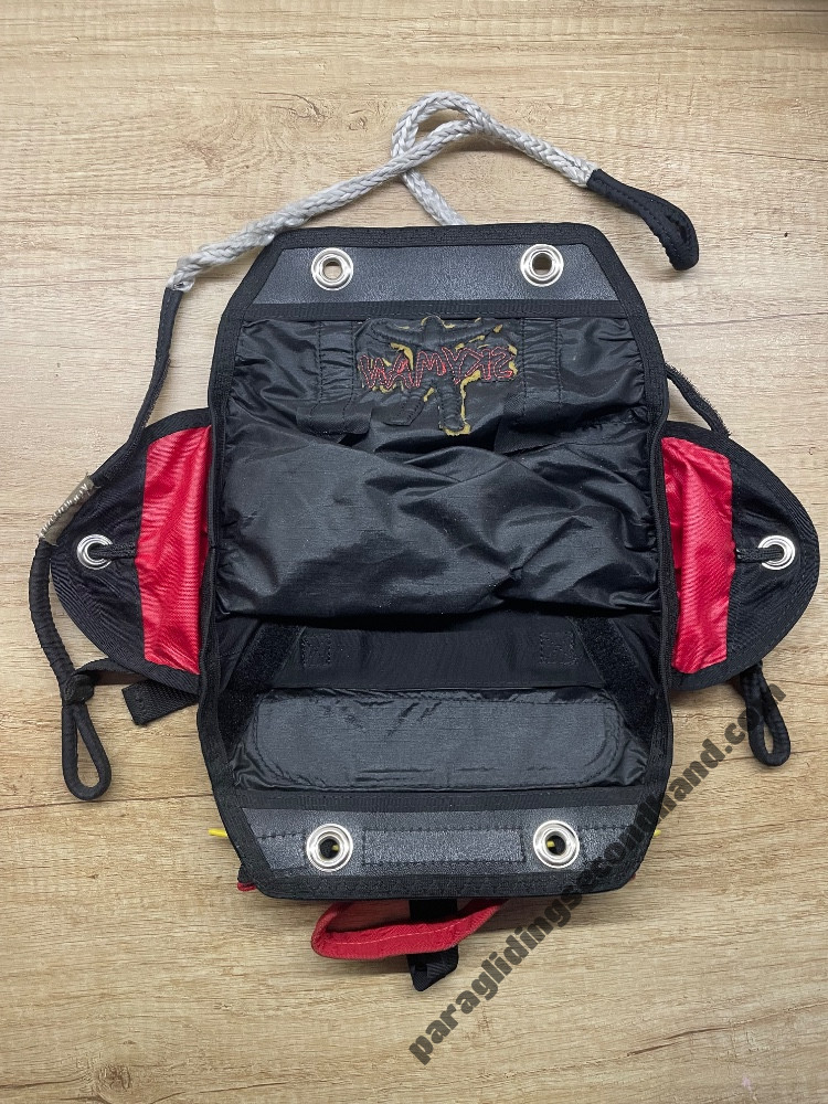 Skyman front reserve container