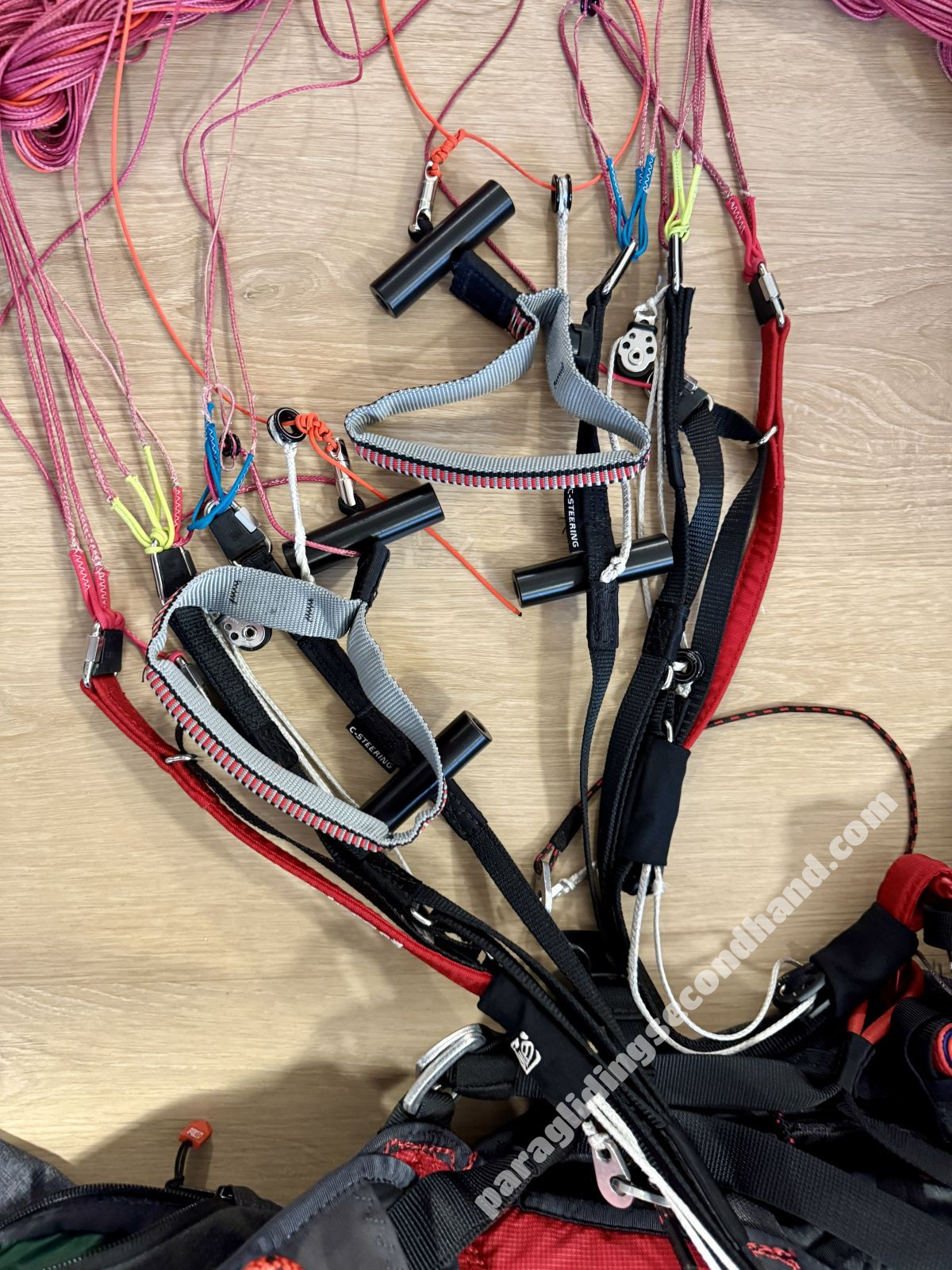 GIN Gliders EXPLORER 2, M, 2021, (85-105kg), 50h