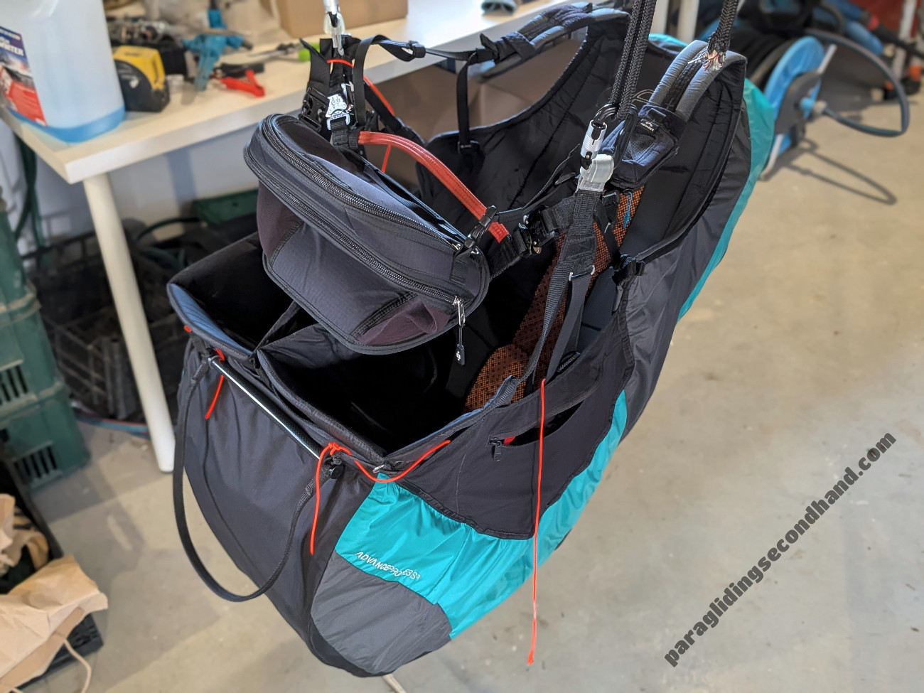 Advance Progress 3, L, 2023