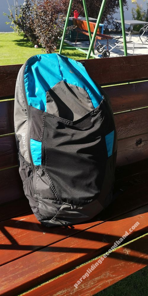 Advance Easiness 3, L, 2021