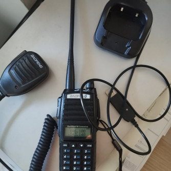 Baofeng dual band UV-83