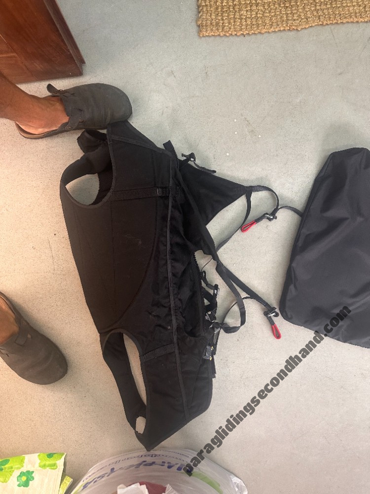 Flow PER  CANI, L, 2025