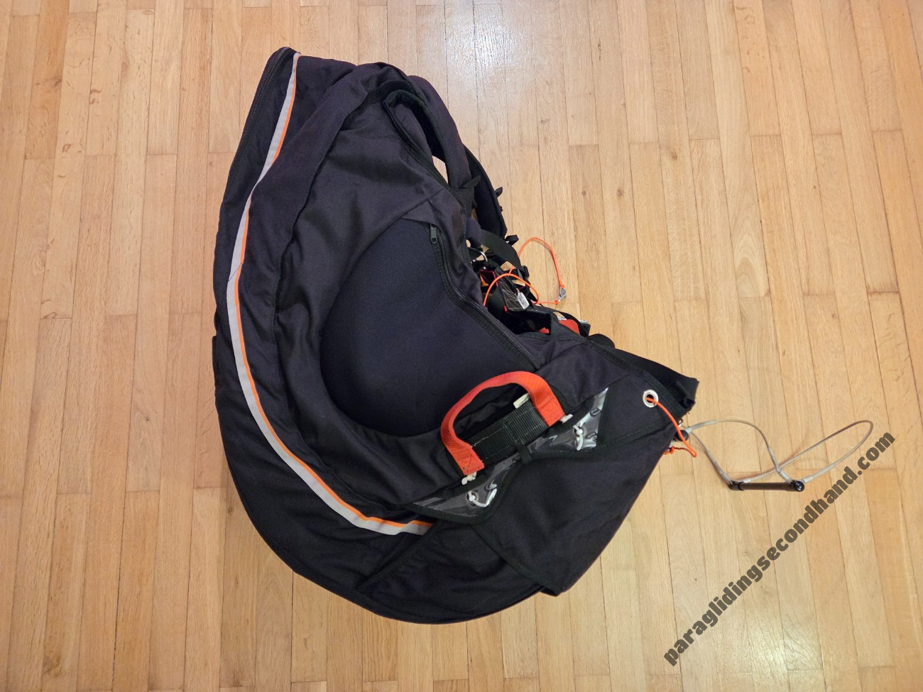FULL SET: Ozone Element, EN-A, XS (55-75kg) + Swing Connect 2, M (actually S) + Sky Spare Light, M + Backpack.