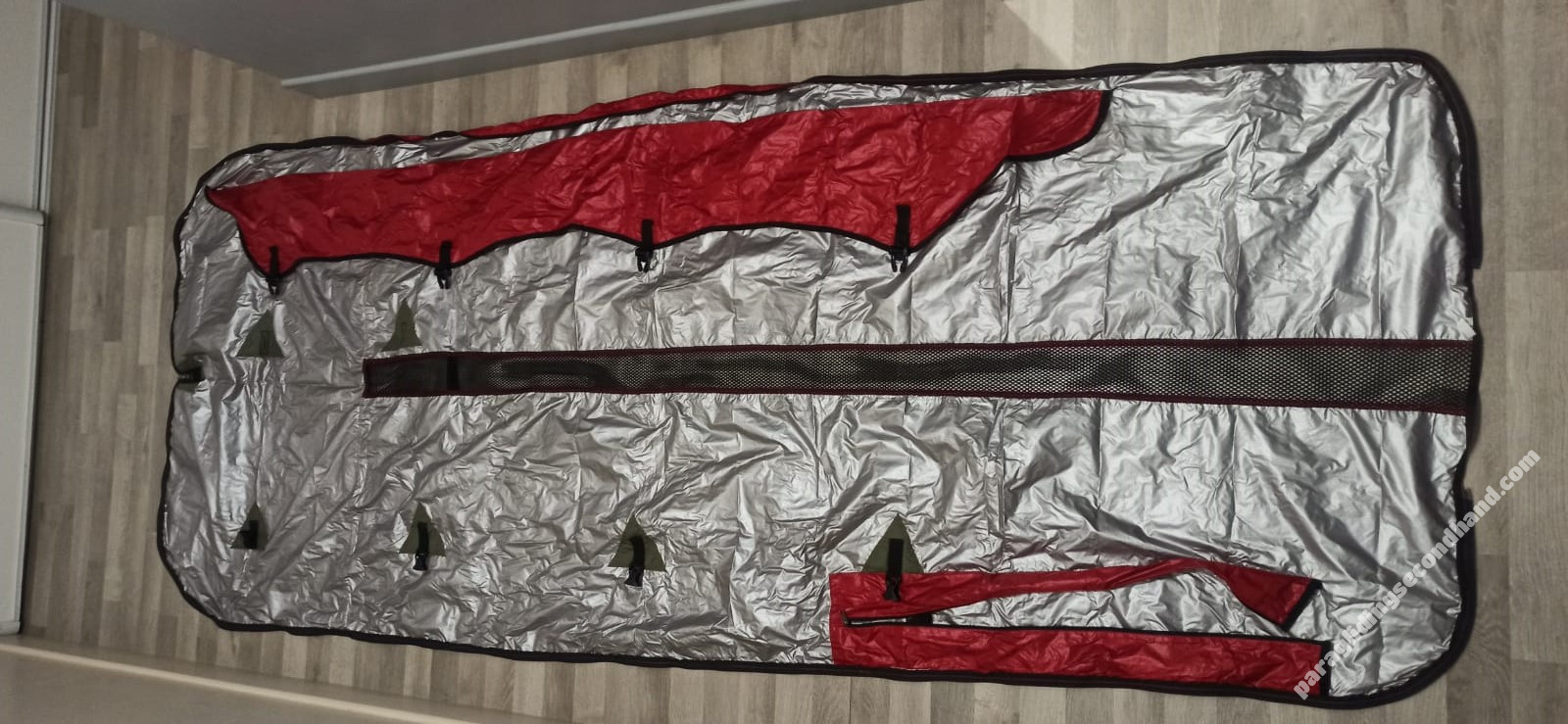 "Concertina bag" folding bag.