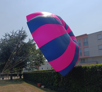 Reserve parachute