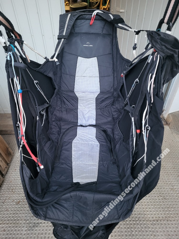 Advance WEIGHTLESS, L, 2022