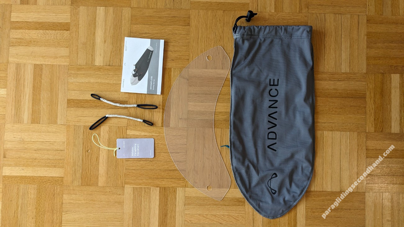 Advance Weightless, M, 2023