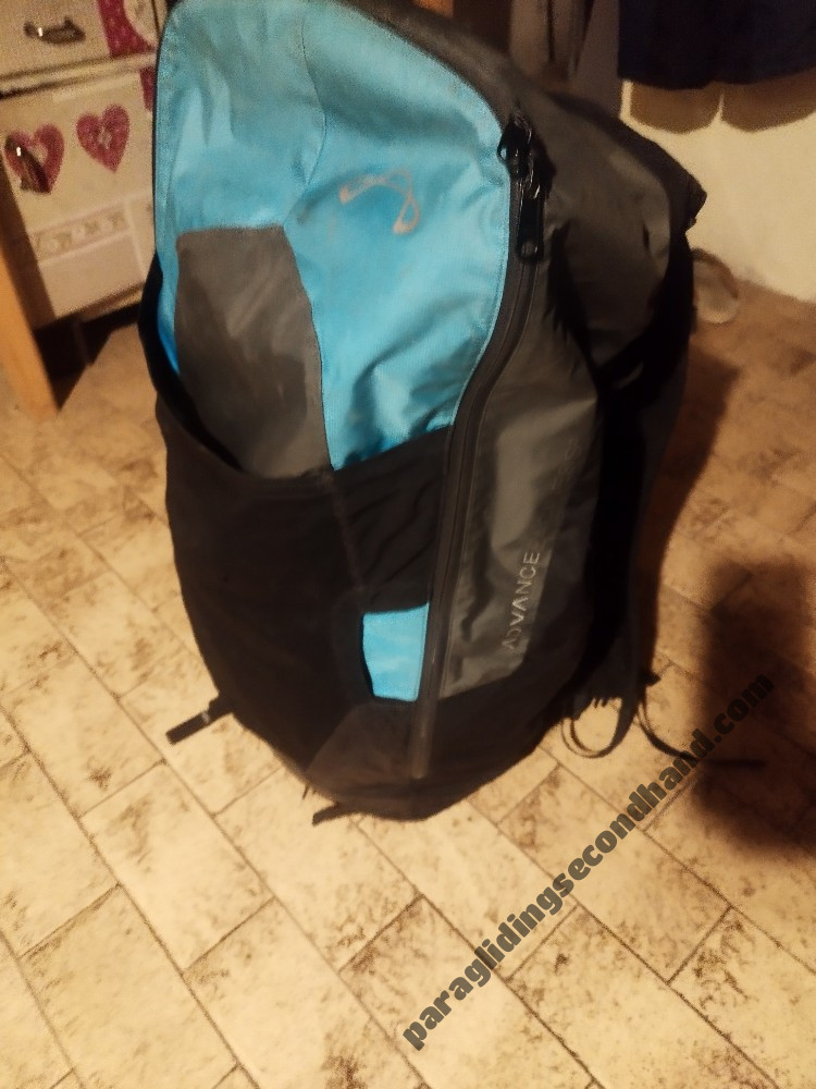 Advance EASINESS 3 with Reserve, L, 2020