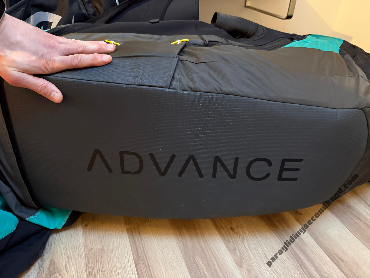 Advance Impress 4, L