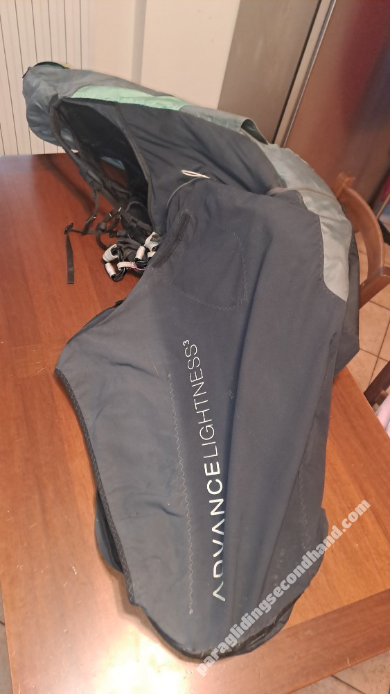 Advance Lightness 3, M