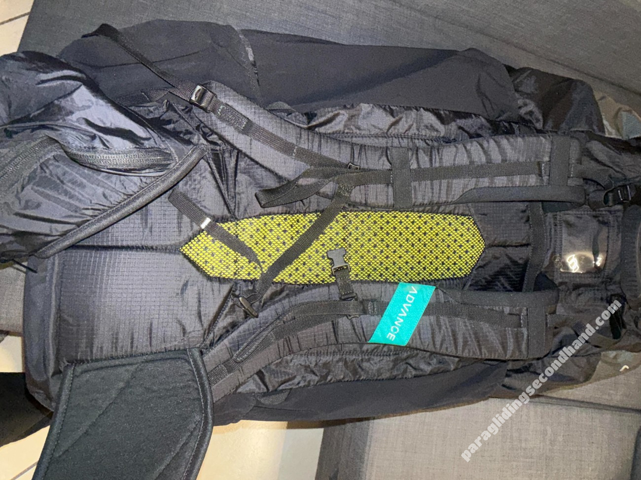 ADWANCE LIGHPACK 3 (83 L.)